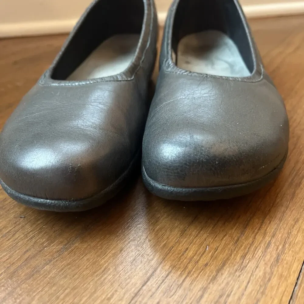 Naot Women’s Taupo Ballet Flats 41 Slip On Gray Leather Casual Comfort